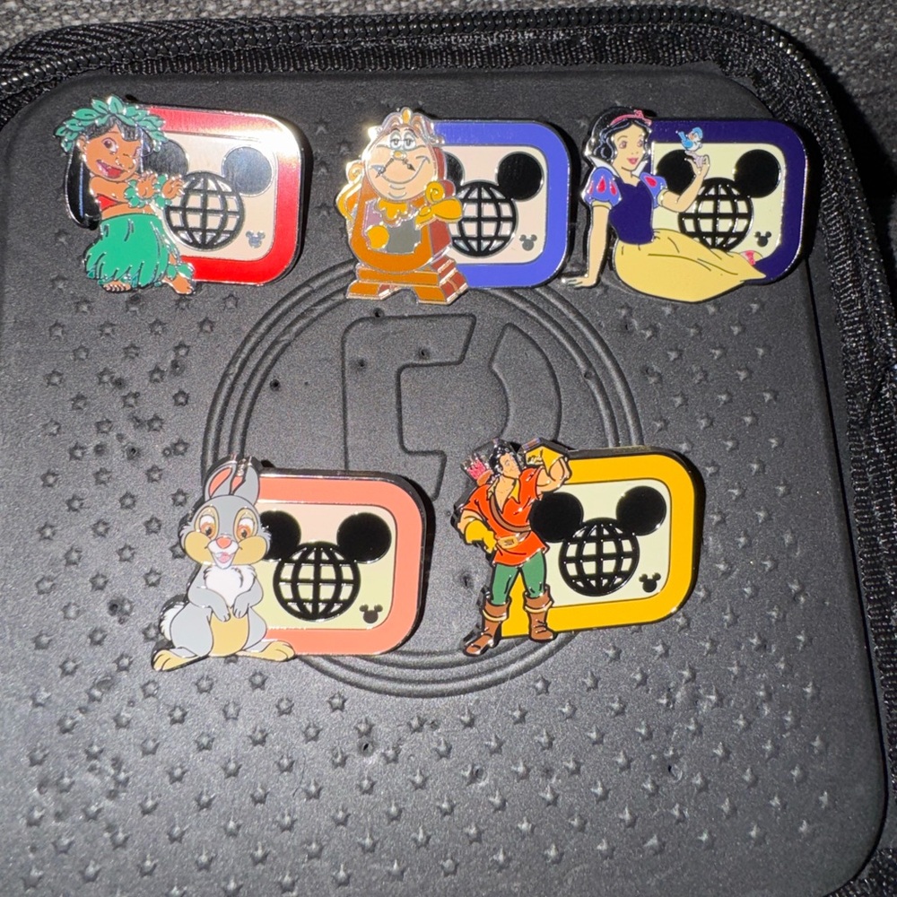 Disney Character Loungefly Enamel Pin Set - 5 Pack